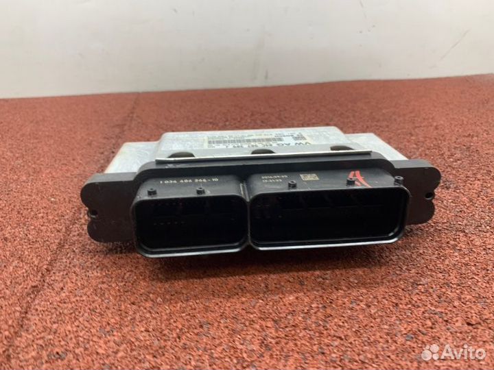 Блок управления двигателем Skoda Rapid седан cwvb