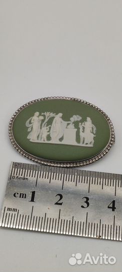 Брошь Wedgwood Jasperware, Англия, сер. XX в. №1