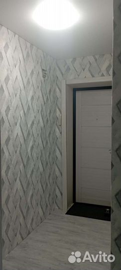 Поклейка обоев, покраска