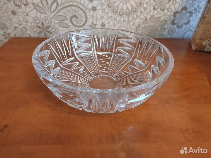 Ваза хрустальная