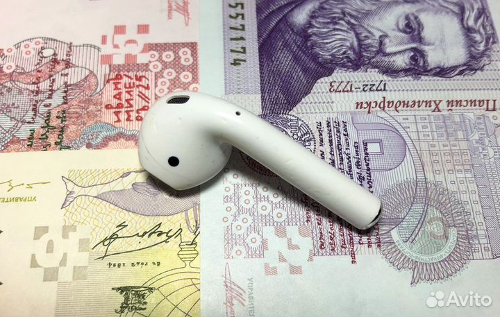 Apple AirPods 2 A2031 наушник Левый (L) б/у