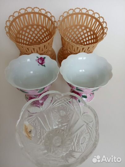 Фарфоровые вазочки