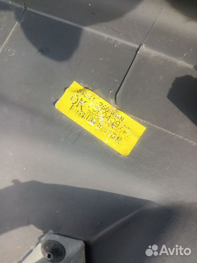 Обшивка двери задней левой Hyundai Accent