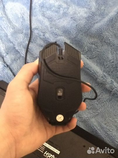 Игровая клавиатура и мышь