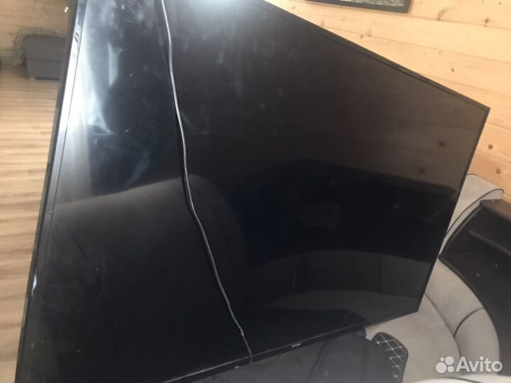 Продам телевизор 65 дюймов smart tv