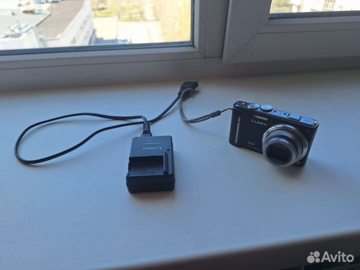 Компактный фотоаппарат Panasonic Lumix DMC-TZ10