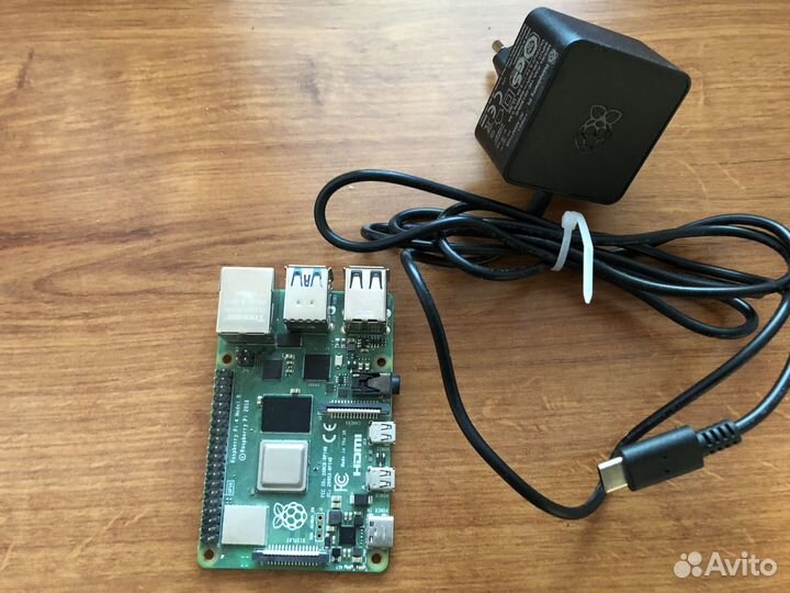 Raspberry Pi 4 Model B 2Gb