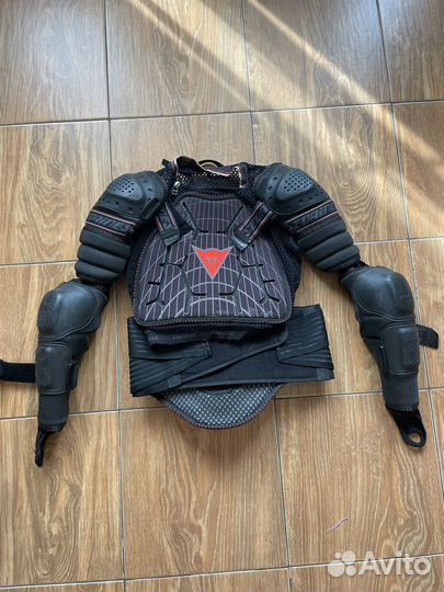 Защита спины рук dainese xs черепаха