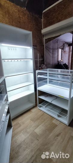 Мебель витрина