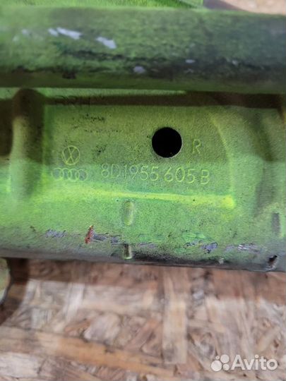 Трапеция стеклоочистителей Volkswagen Passat B5 ре