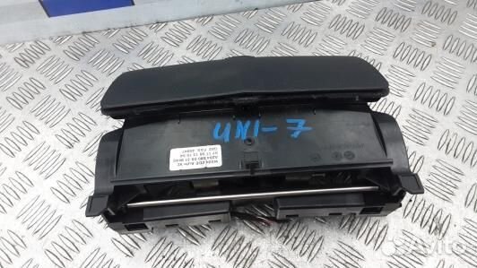 Монитор mercedes benz C-class W204 (UNI07JA01)