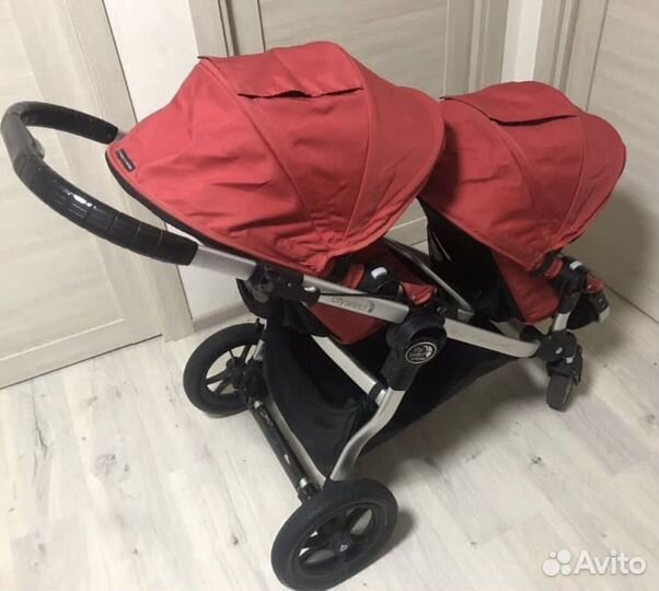 Коляска для двойни или погодок