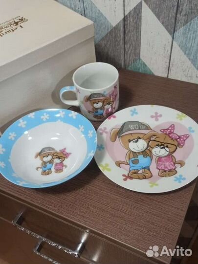 Набор детской посуды новая в коробке