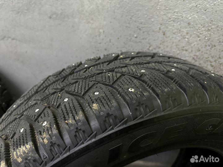 Bridgestone Ice Cruiser 7000 215/60 R17 100T