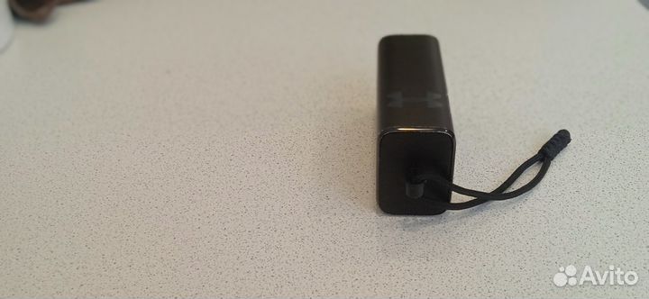 Беспроводные наушники JBL и airpods