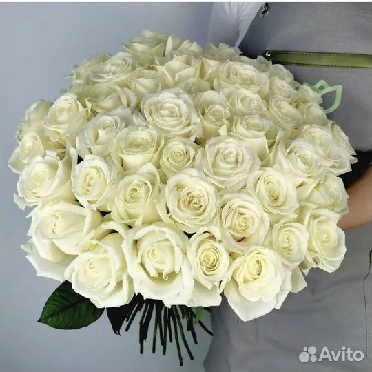 Букет из 25 белых роз 60см. Иркутск