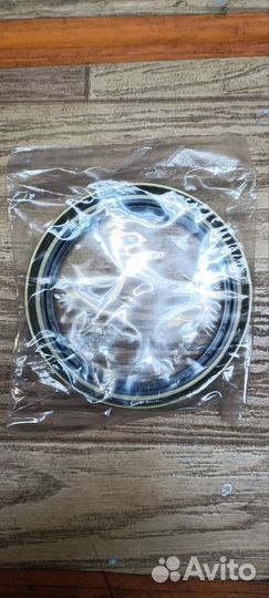 Сальник ступицы переднего колеса внешней toyota