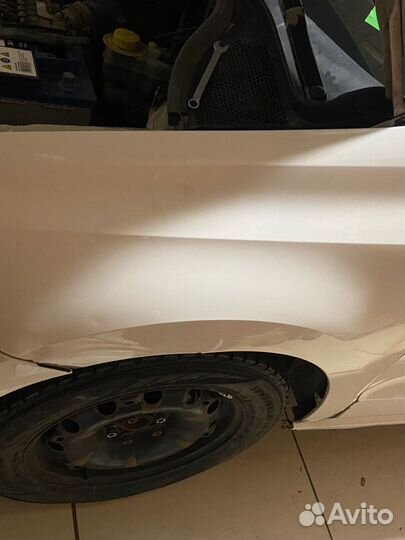 Крыло переднее левое Polo