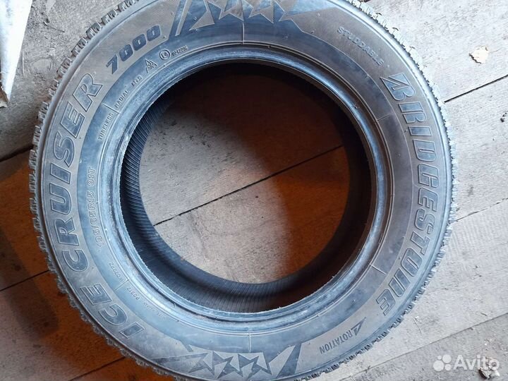 Bridgestone Ice Cruiser 7000 195/65 R15