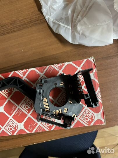 Переключатель стеклоочистителя VW Transporter T4