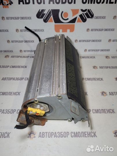 Подушка безопасности пассажирская (в торпедо) Merc