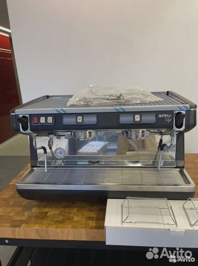 Кофемашина Nuova Simonelli Appia Life 2 GrS