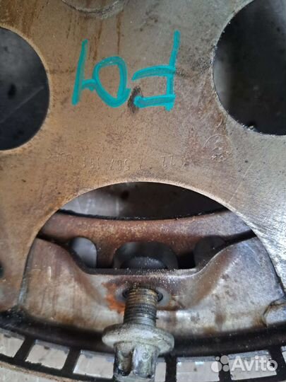 Маховик на BMW F01