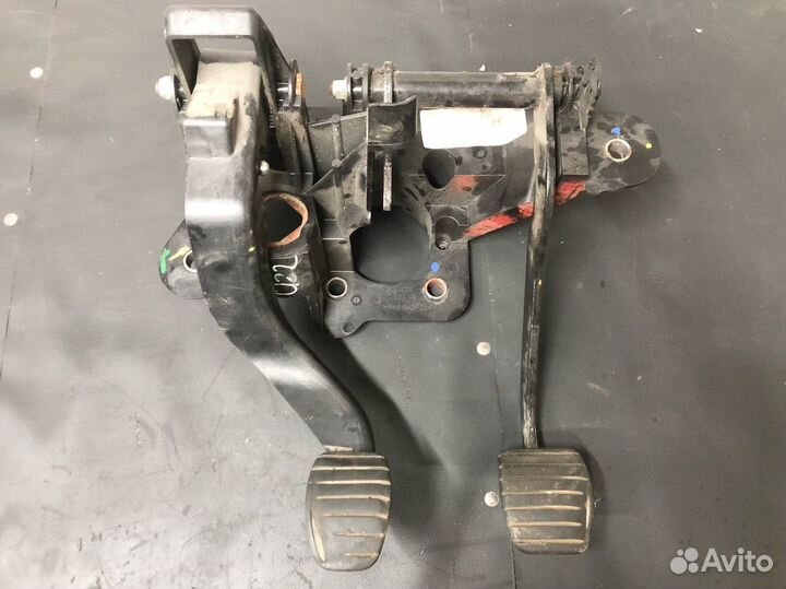 Педальный узел 2.3 M9T Renault Master 3 465102209R
