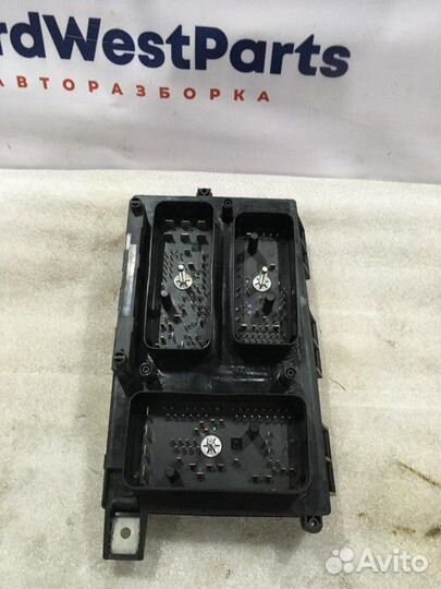 Блок предохранителей Opel Astra H хэтчбек Z18XER