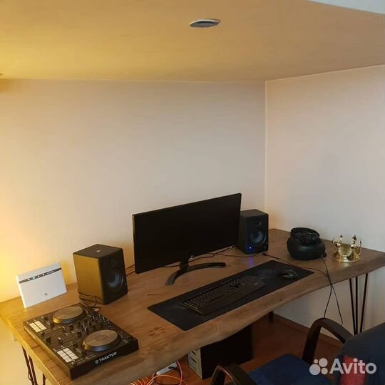 Компьютерный стол лофт из массива