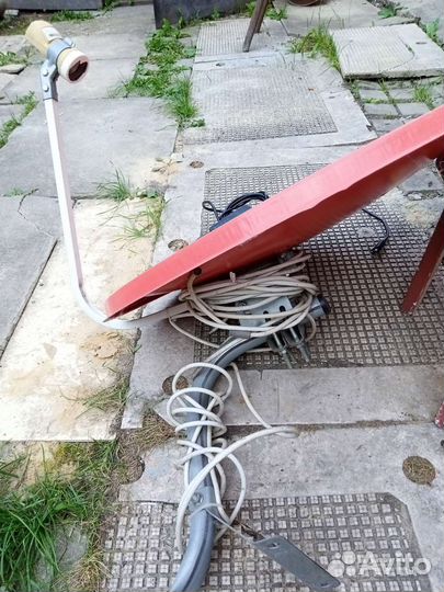 Антенна спутниковая