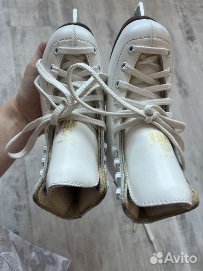 Фигурные коньки wifa размер 27