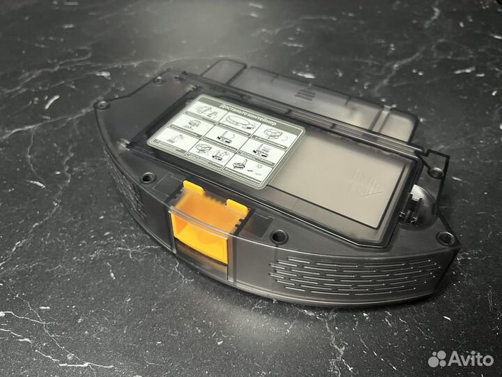 Контейнер для робота пылесоса Redmond