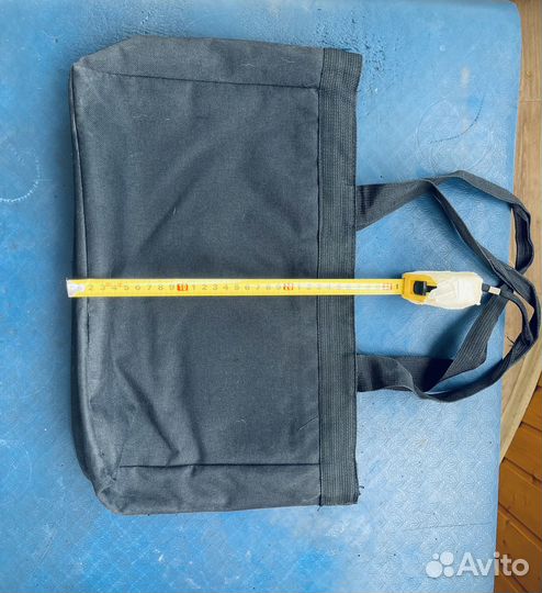 Чёрная тканевая сумка для ноутбука