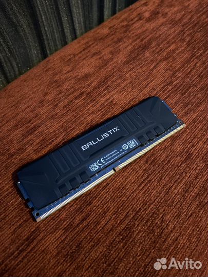 Оперативная память ddr4 8gb crucial 2400