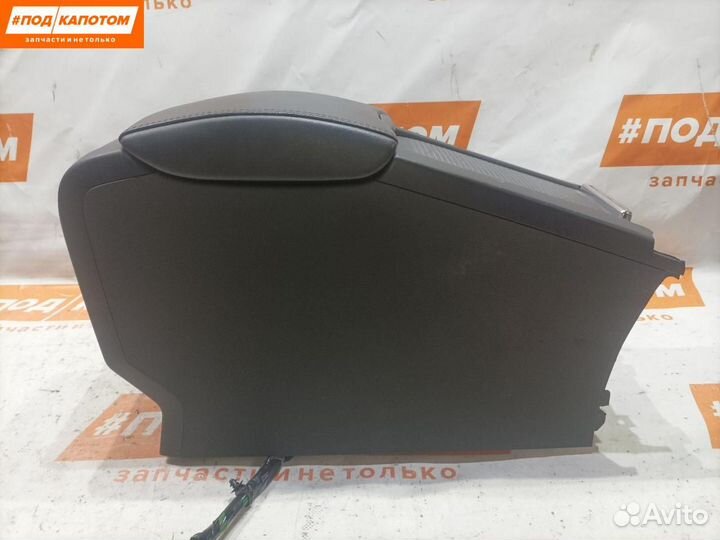Центральный подлокотник Volvo S60 2 2012 39868874
