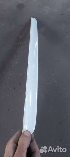 Накладка крышки багажника на Mercedes W210