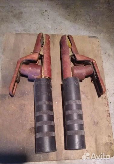 Держатель для сварки