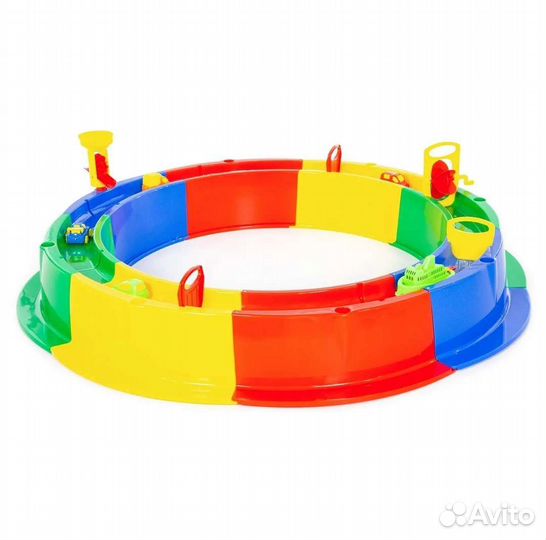 Детская песочница для дачи с игрушками