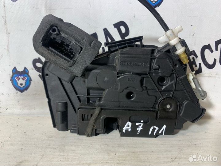 Замок двери передний левый Skoda Octavia A7 12-20