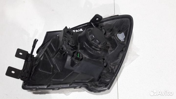 Фара правая Kia Sportage не оригинал