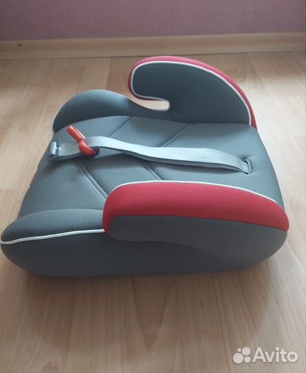 Детское автокресло-бустер parusok