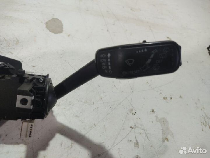 Подрулевой переключать в сборе Volkswagen Golf 5G1