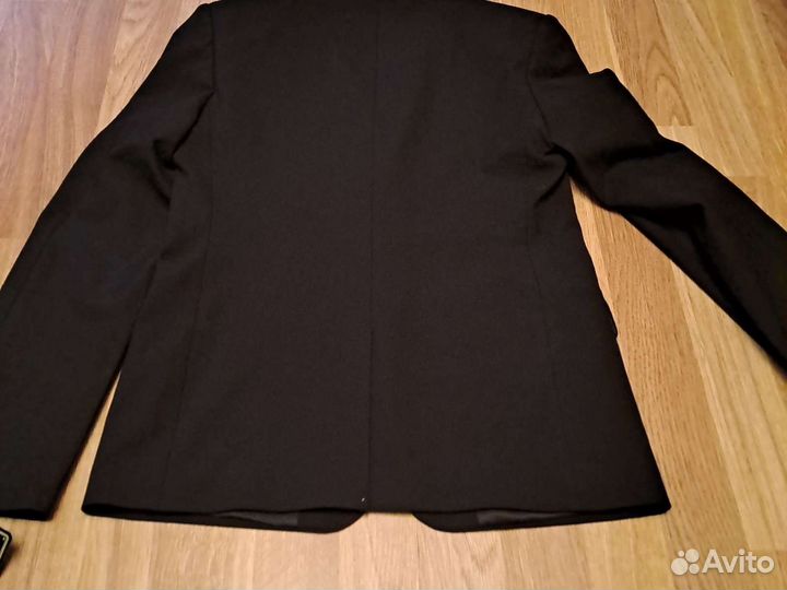 Школьный костюм