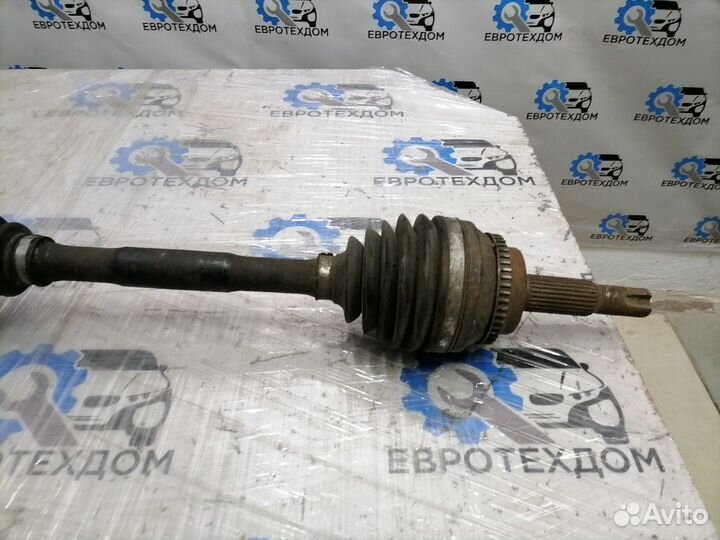 Привод внутренний (шрус) Toyota Previa