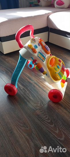 Машинка каталка толокар