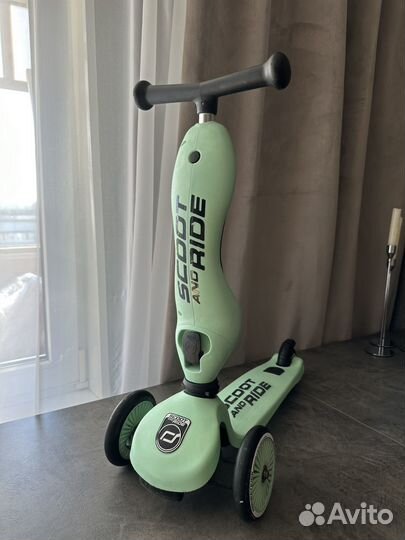 Самокат беговел scoot and ride