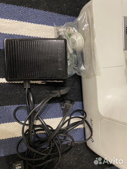 Швейная машинка новая