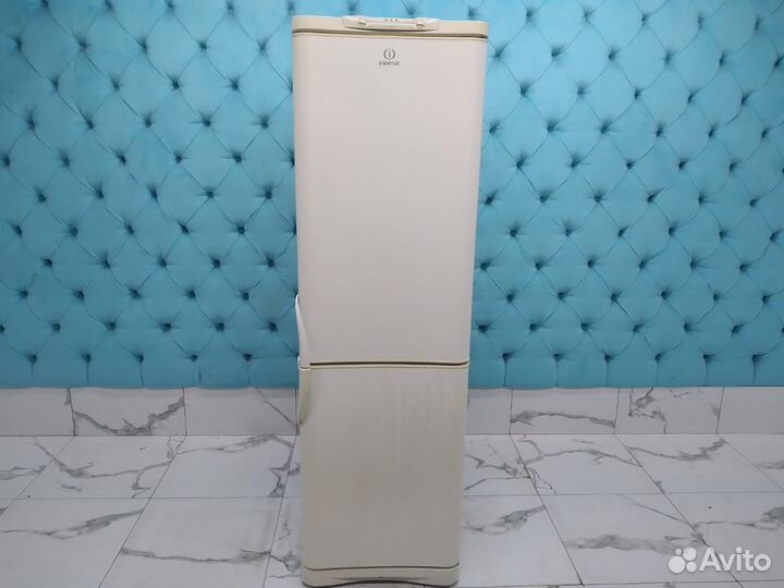 Холодильник indesit C240G.016