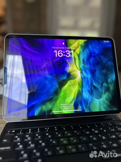 iPad Pro 11, 128гб (2-го поколения)